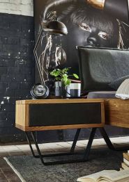 Bett MODERN mit Metallkufen und Kopfteil aus Echtleder